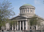 Four Courts, ospita le corti supreme di giustizia in Irlanda.